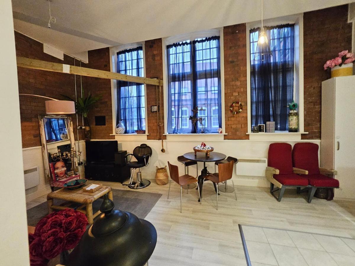 Characteristic Loft Style Apartment 伯明翰 外观 照片